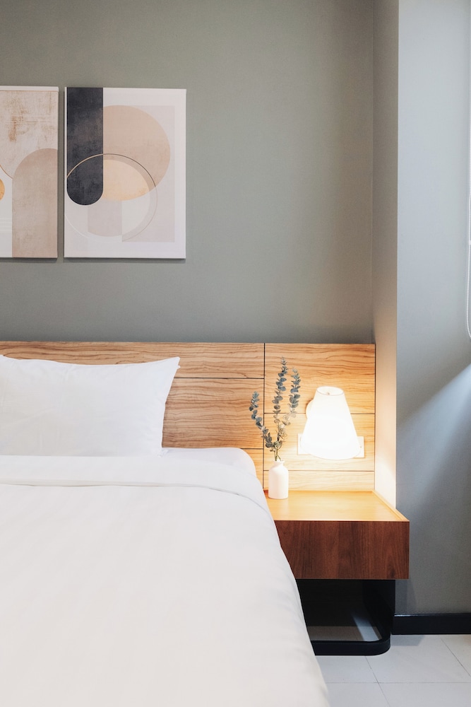 Louis Kienne Serviced Residences photo4