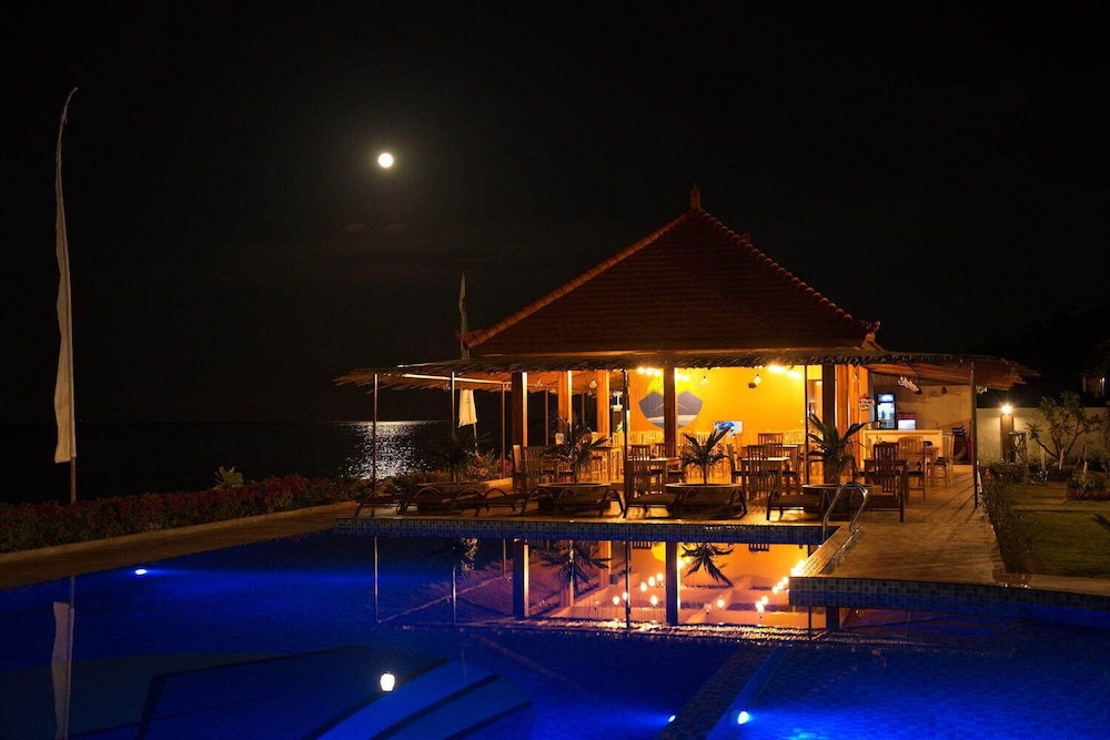 Seamount Hotel 2/50