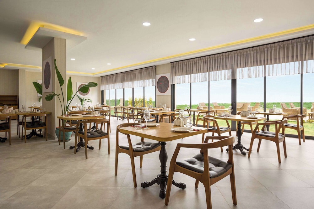 Ramada by Wyndham Cesme 52/67