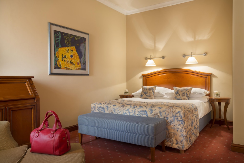 Superior, King Bed, Large