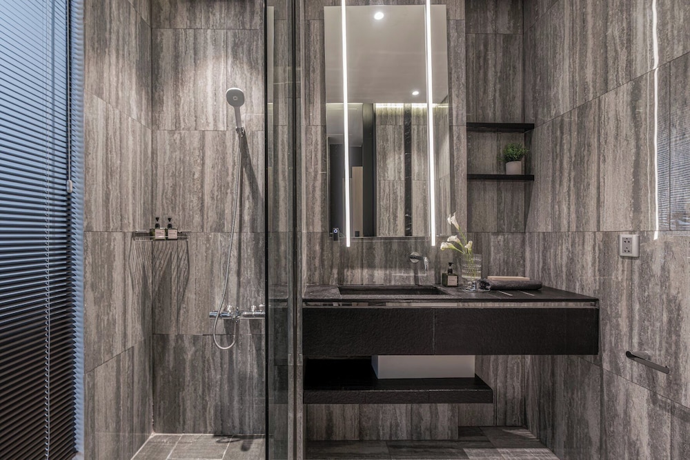 M Village Hotel Nguyen Kiem, a brand of Modern Village Lifestyle 33/36