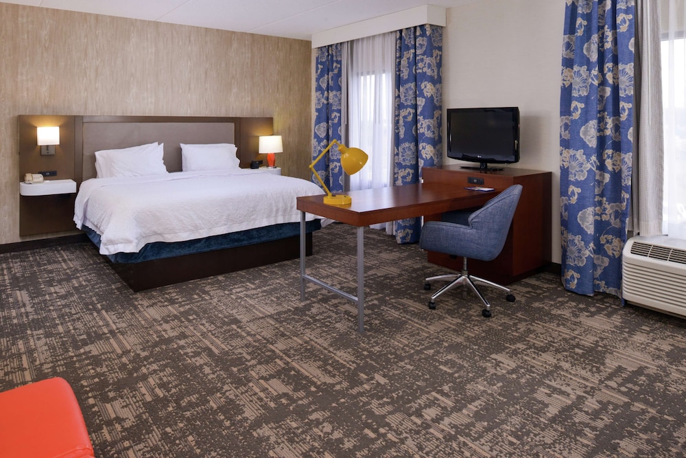 Hampton Inn Suites Wilmington 19/51