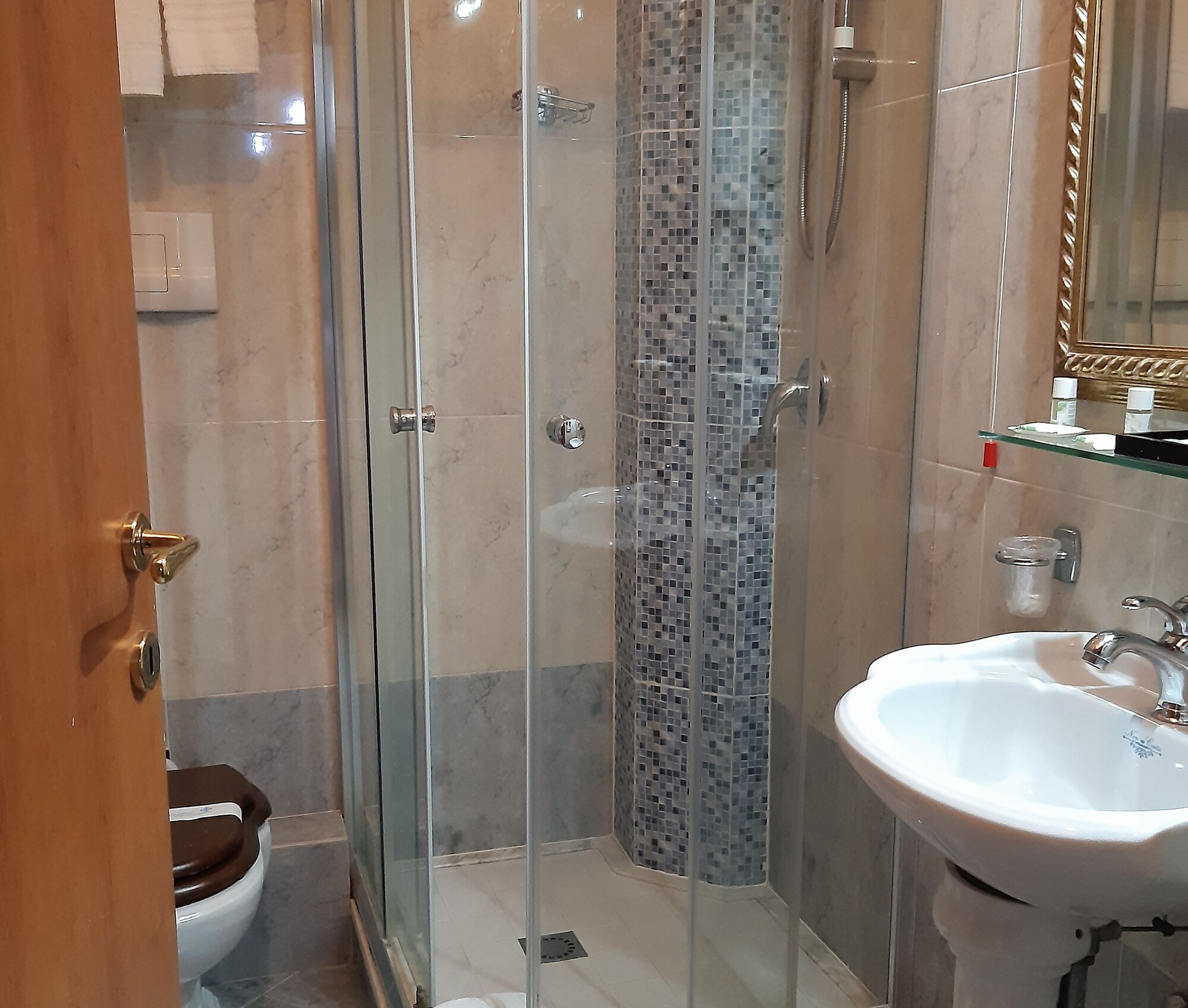 غرفة اقتصادية بسرير مزدوج، Hotel D Apos Angelo Palace 8/10