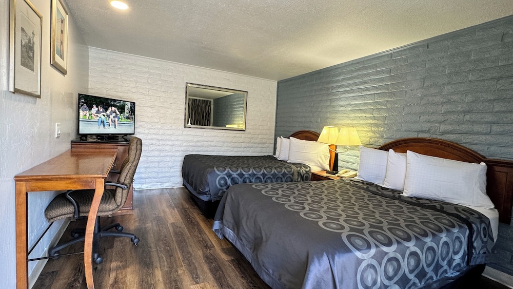 Hitching Post Studios Inn 20/63
