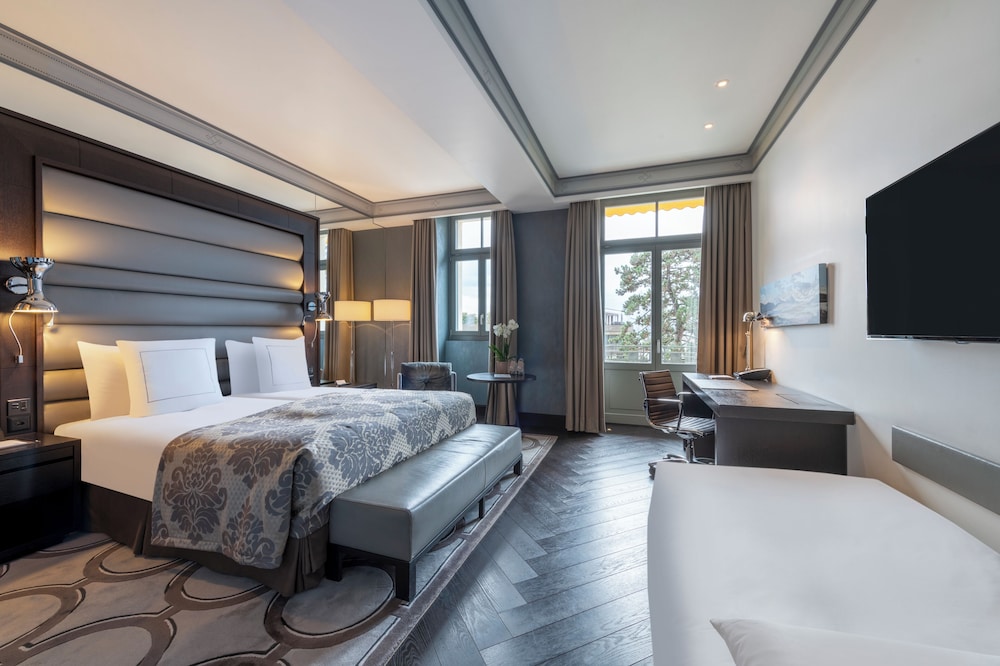 Savoy, Executive, King Bed