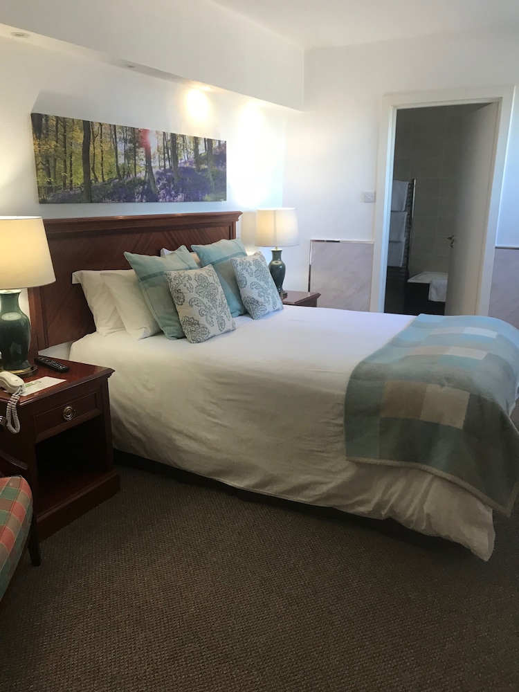 Mansfield House Hotel 35/73