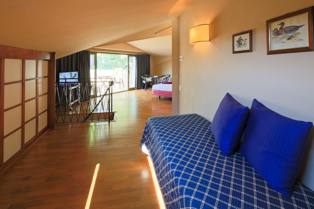 Hotel Villa Undulna 22/77