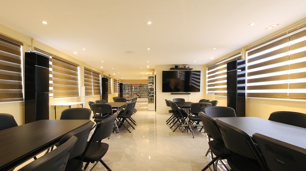 Reddoorz Edsa Pasay 36/41