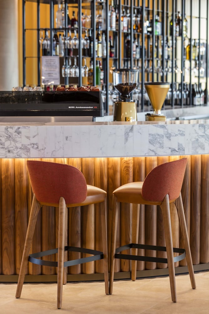 Vibe Hotel Canberra Airport 47/63