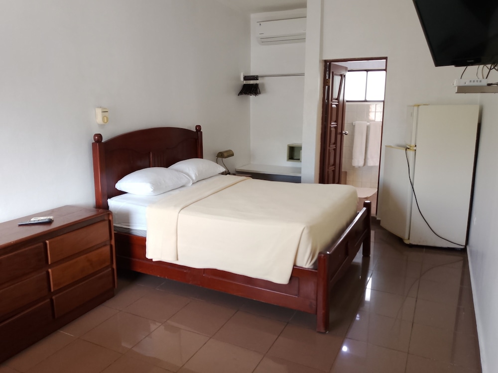 Hotel Garant & Suites 12/49