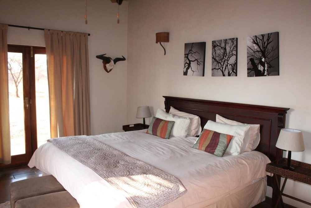 Makhato 84 Bush Lodge 7/45