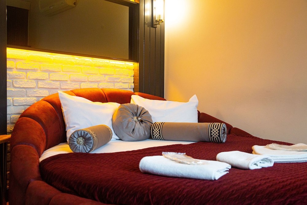 Emirtimes Hotel Kadikoy 33/67