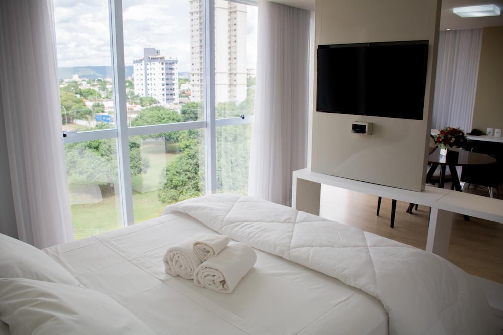 SELECT HOTEL 12/48