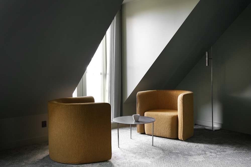 Hotel Hans 11/66