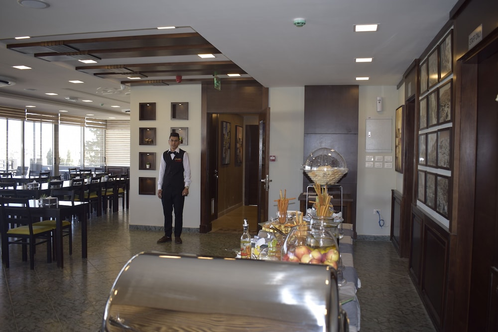 Shams al weibdeh hotel apartment 33/46