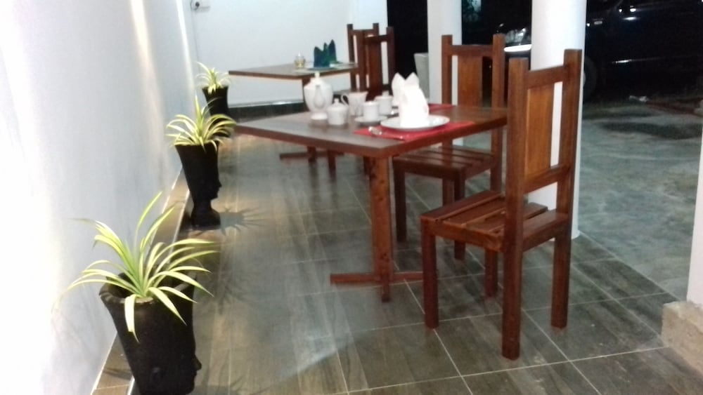 Asharo Sigiriya Villa 3/28