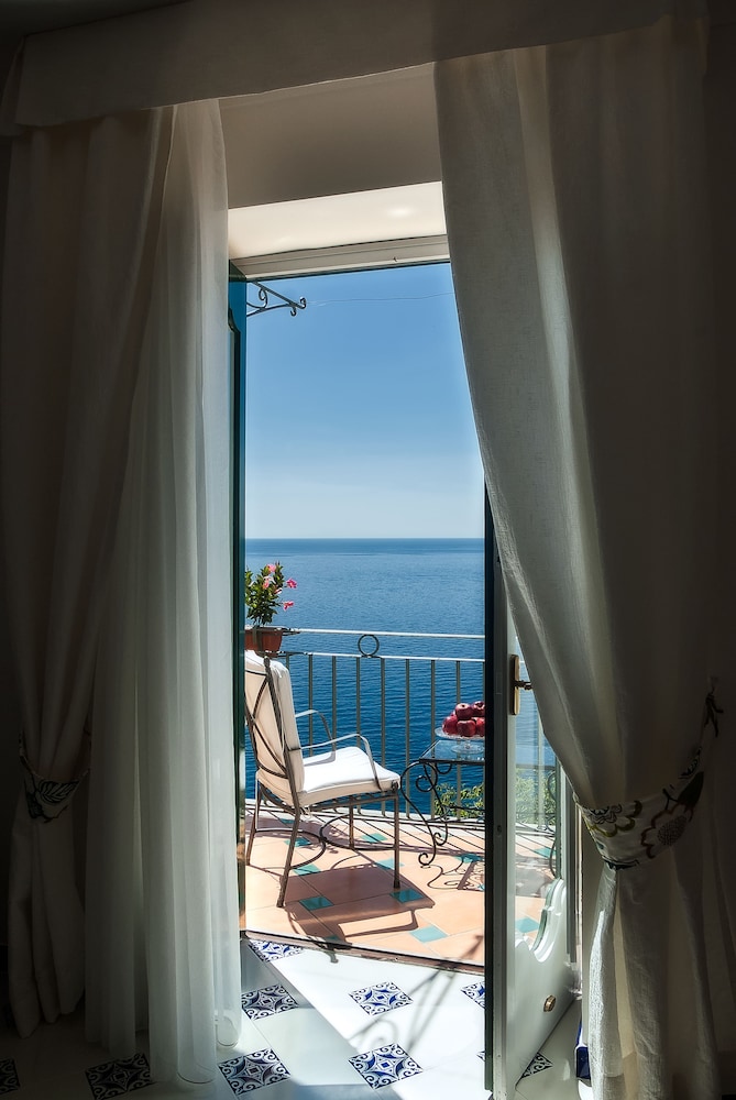 Montemare Hotel 47/66