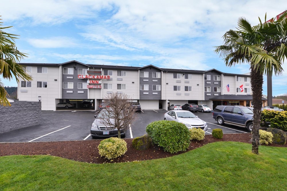 Clackamas Inn Suites 41/42
