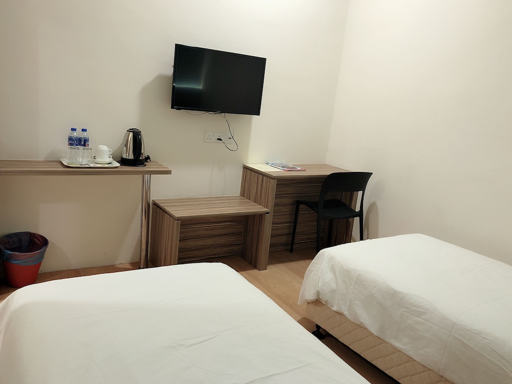 Tumike Hotel 40/58