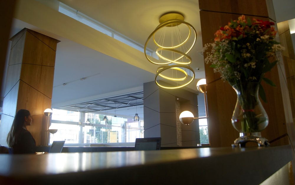 Hotel Velvet Plaza 8/64