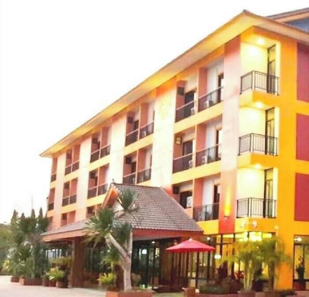 Tawan Anda Garden Hotel 7/45