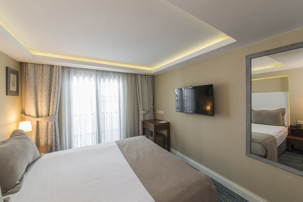 Aston Hotel Taksim (ex Aston Residence Hotel) 11/70