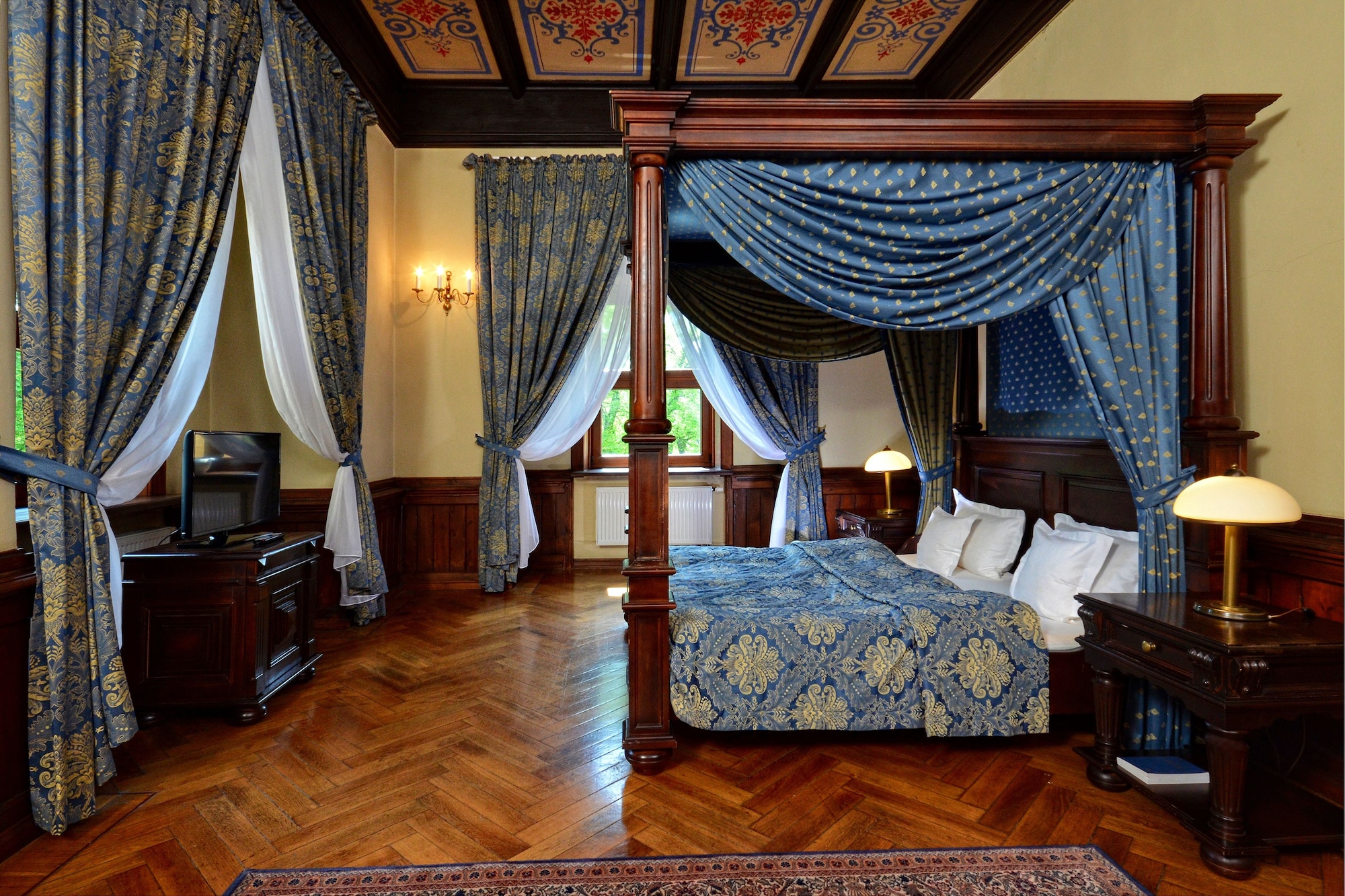 rooms