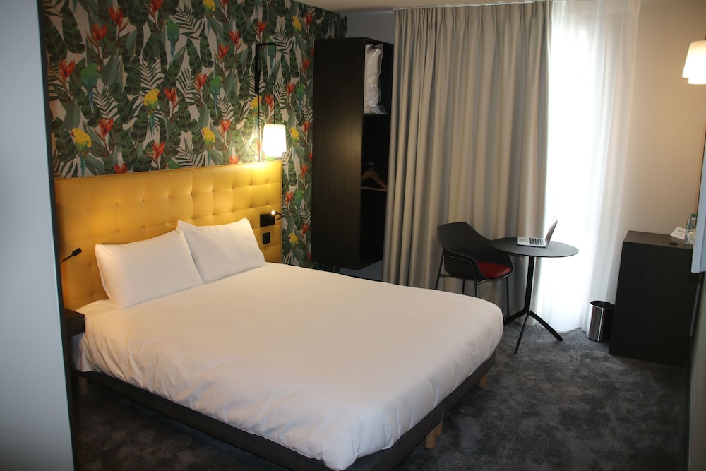 Ibis Styles Puteaux Paris La Defense 13/74