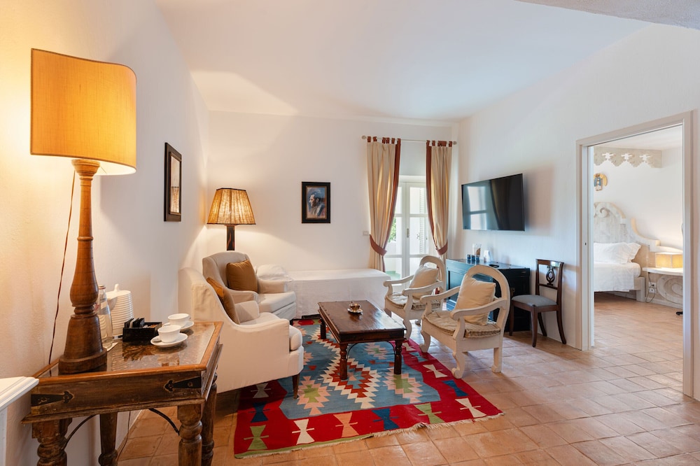 Santavenere Hotel 56/71