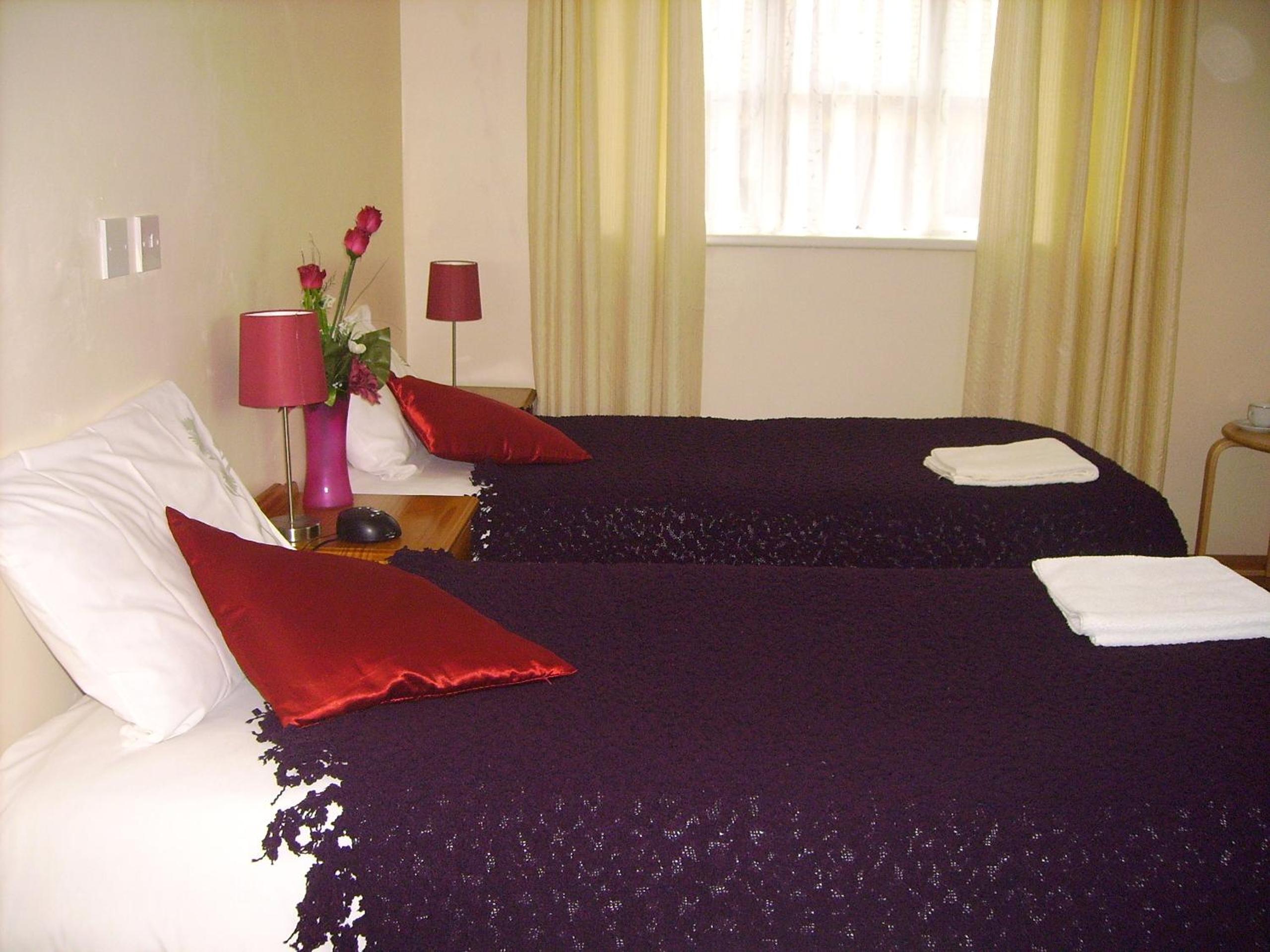 Stansted Airport Lodge 14/27
