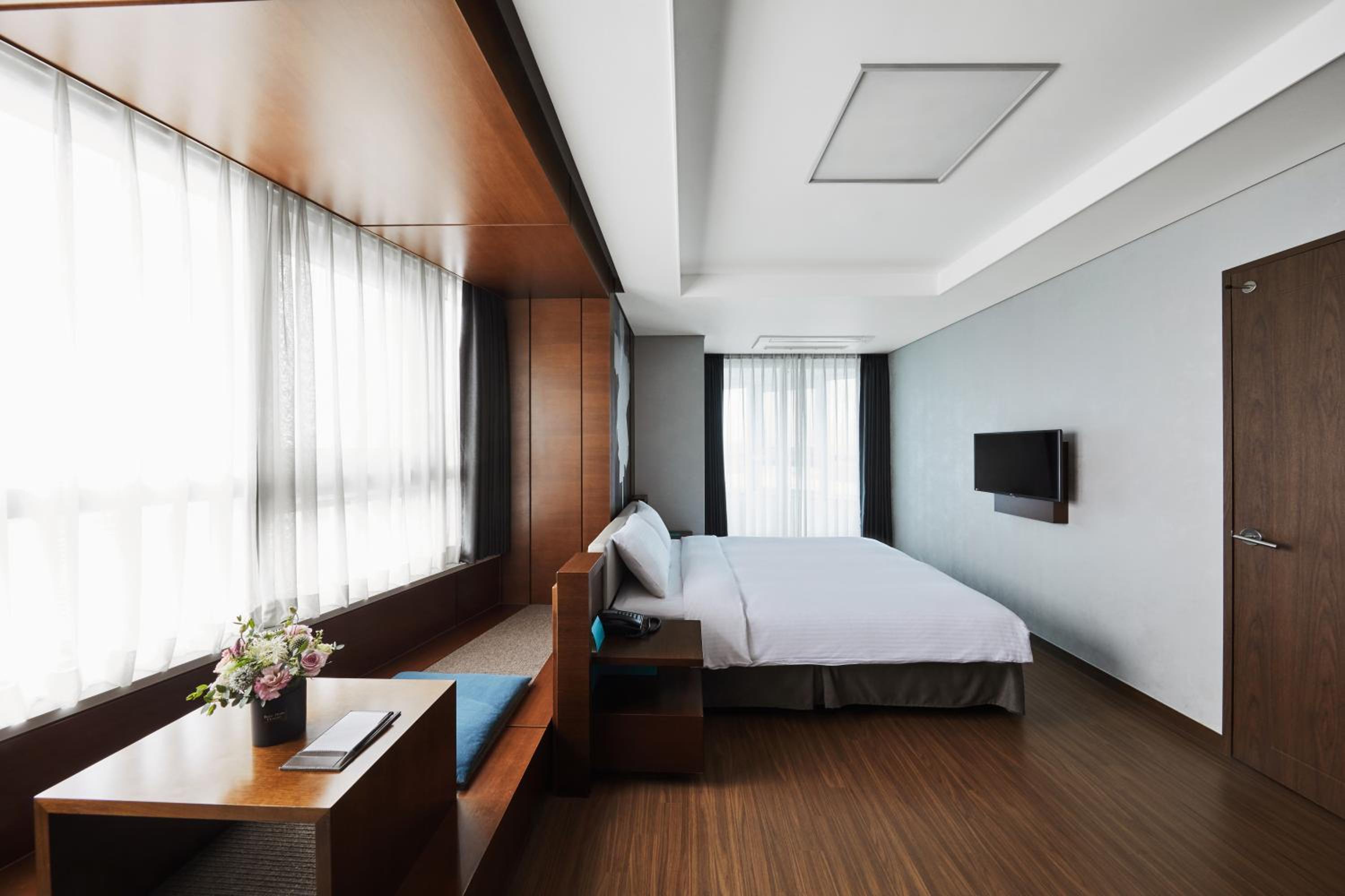 Ocean, Premier, Suite, Double Bed, High Floor