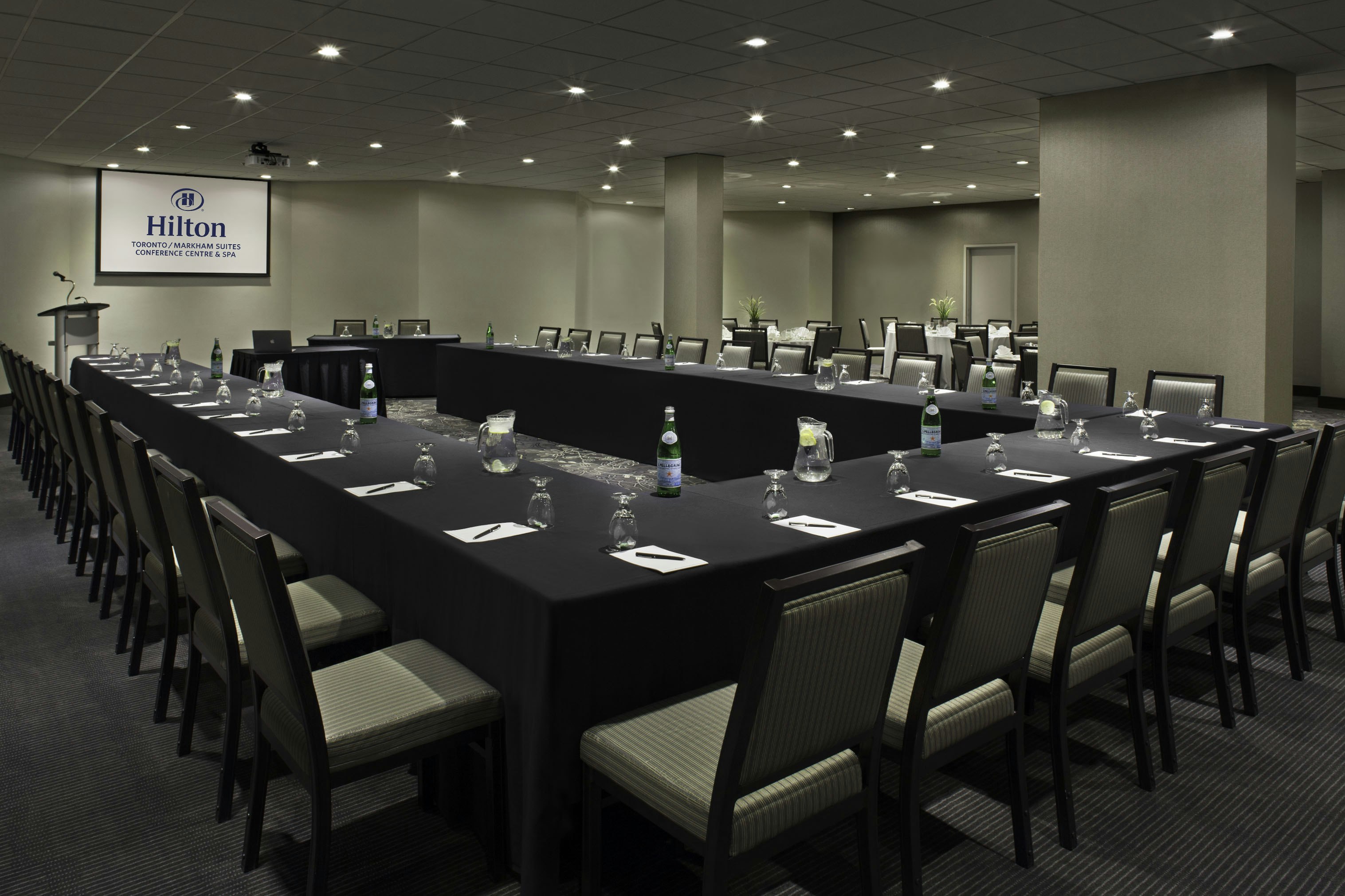 Hilton Toronto Markham Suites Conference Centre Spa 76/87