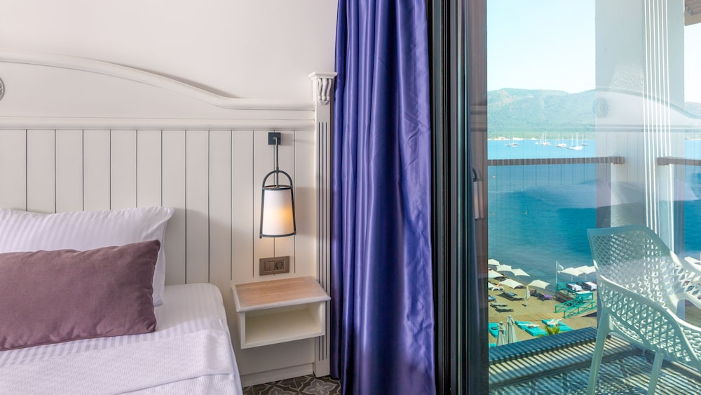 Marmaris Natalie's Beach Hotel photo4