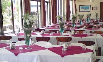 Marion Hotel 18/30