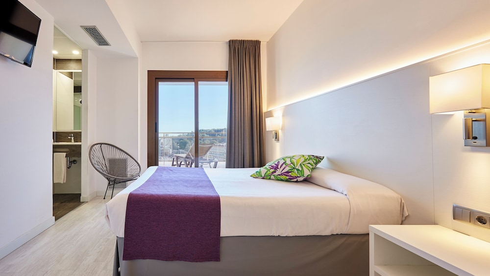 Samba Hotel 13/63