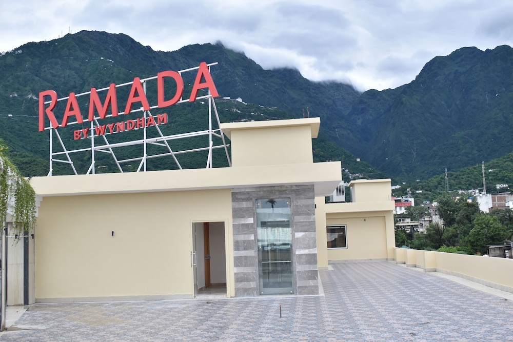 Ramada by Wyndham Katra Station Road 5/50