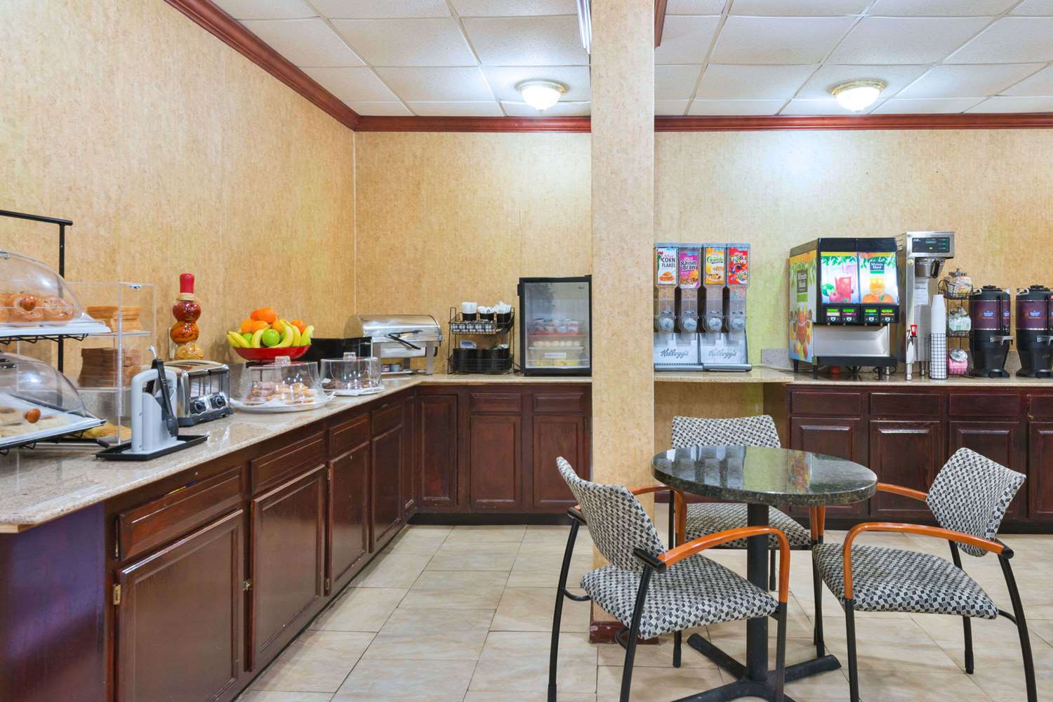 Ramada By Wyndham Pikesville Baltimore North 29/42