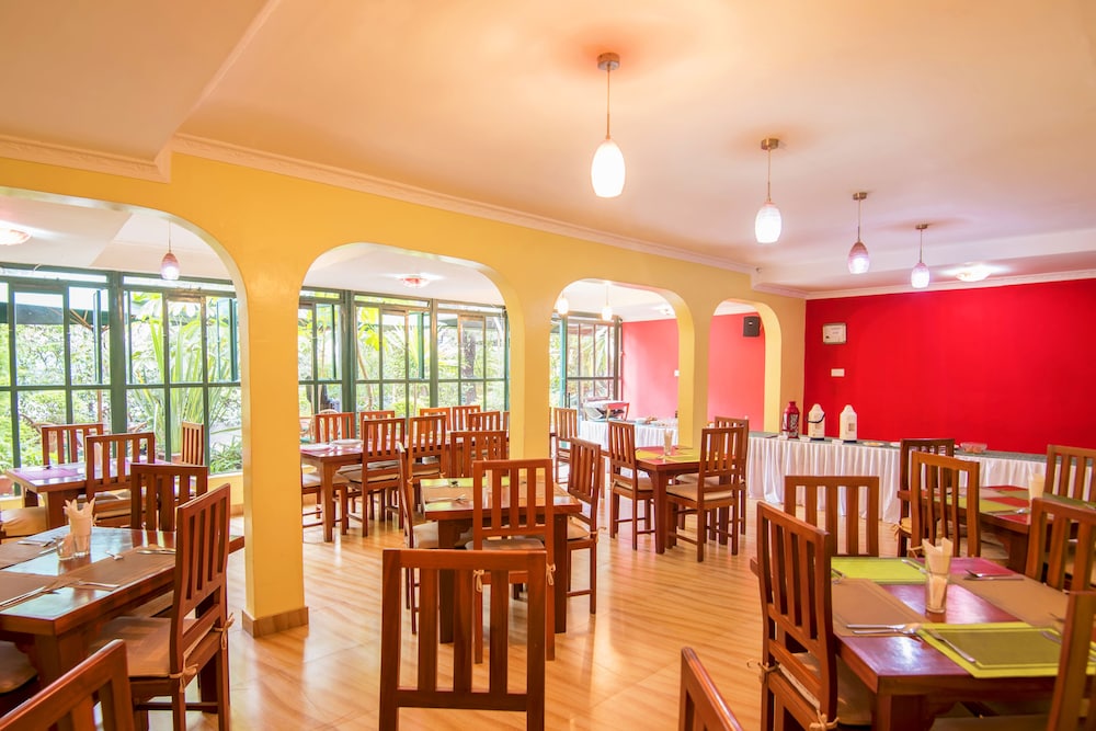 Leon Villas Guest House 33/42