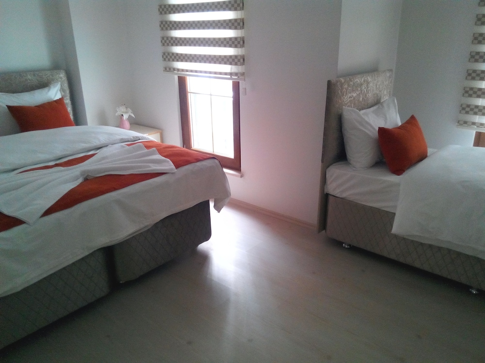 Ador Troia Otel 17/31