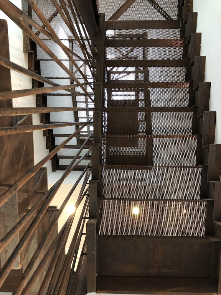 Kkult Boutique Hotel 35/57