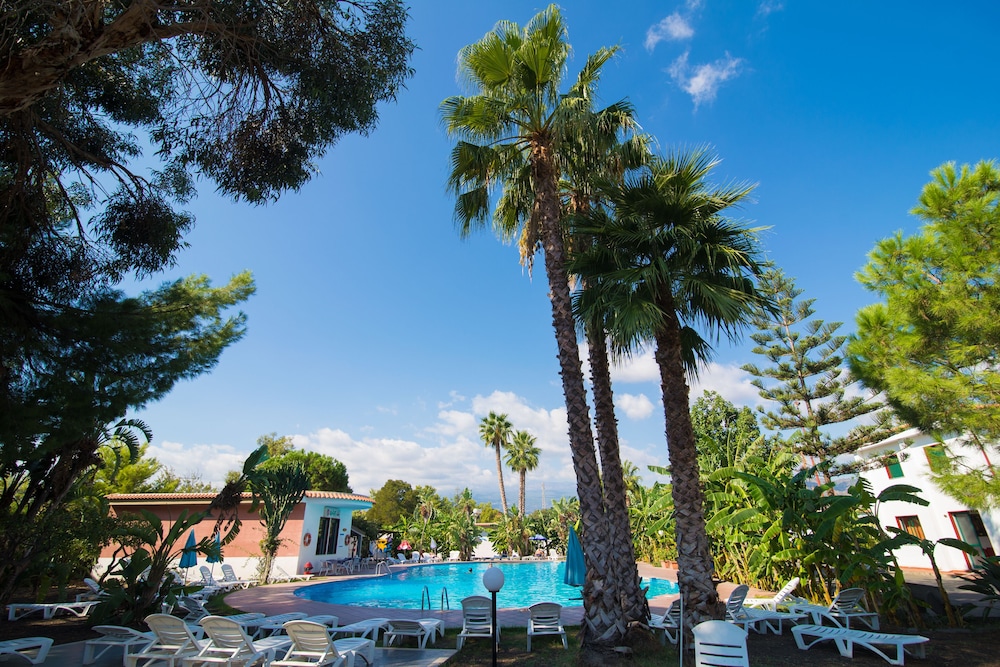 Villaggio Alkantara 12/66