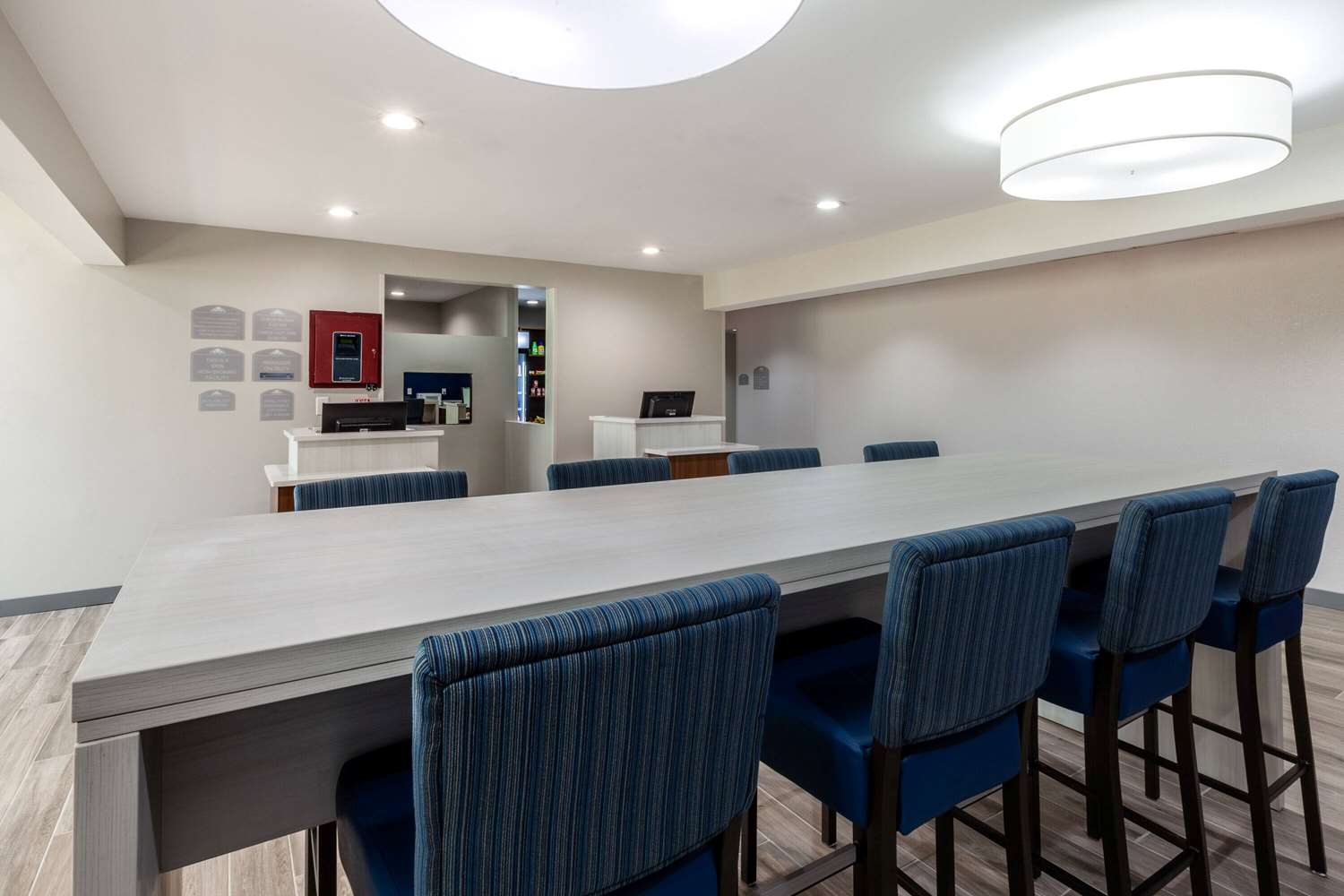 restaurant cafeteria