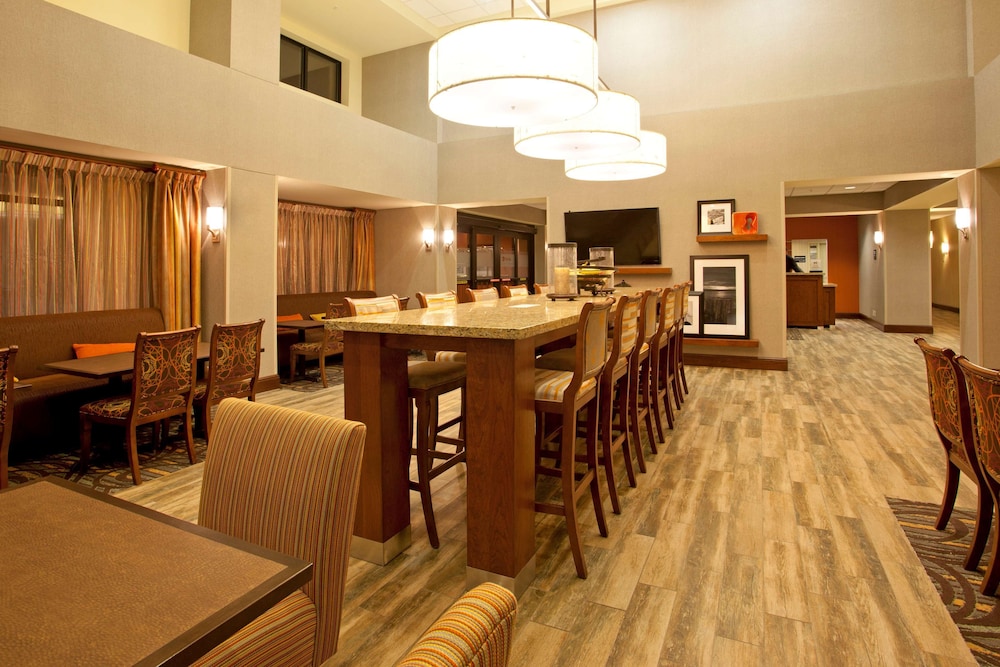 Hampton Inn Suites Minneapolis St Paul Arpt-Mall of America 31/44