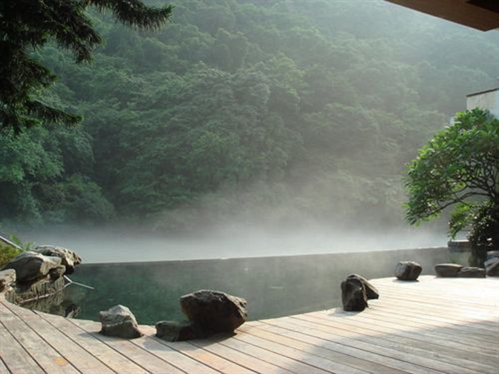 VOLANDO URAI SPRING SPA AND RESORT 64/66