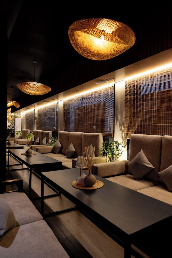 Grand Kingsgate Waterfront 23/48