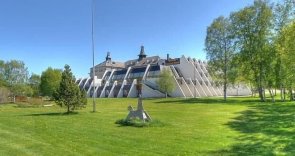 Oppdal Turisthotell 51/61