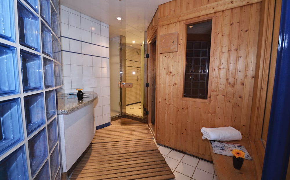 Hotel de L Apos Arve 44/76
