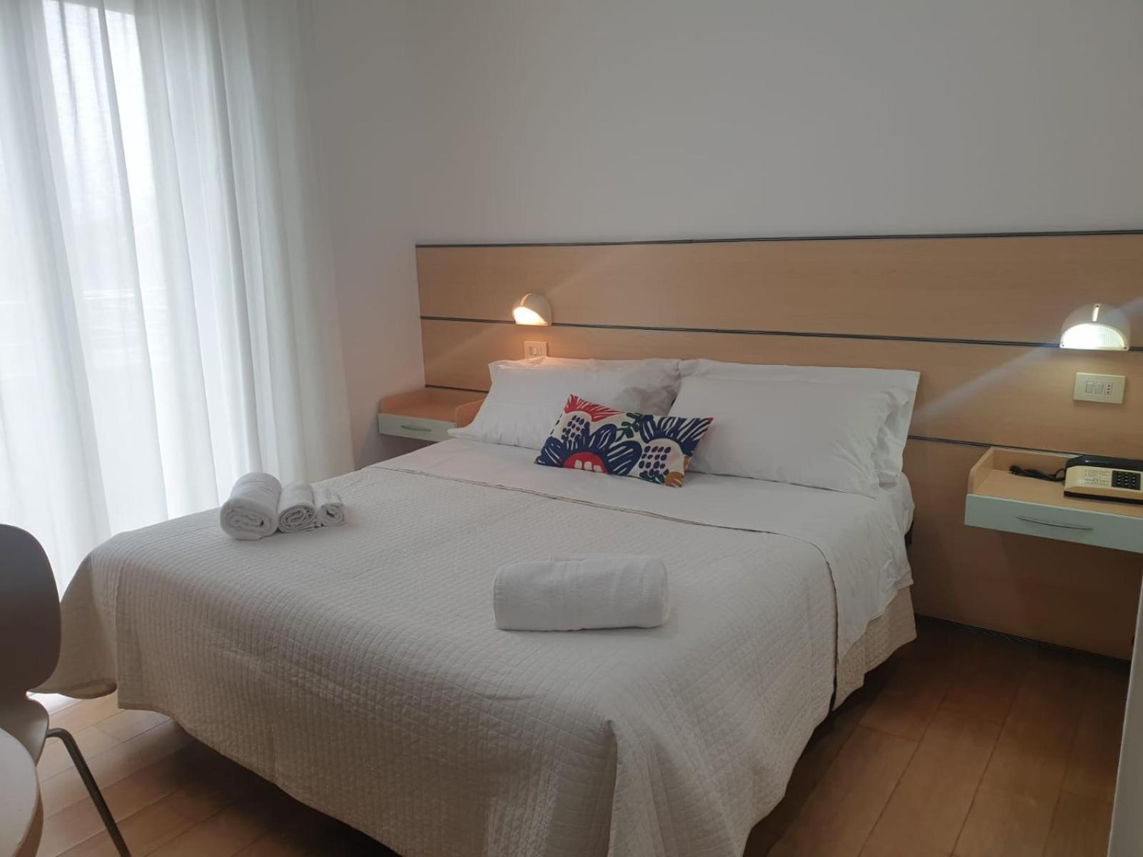 Room, Double or Twin Bed, Balcony