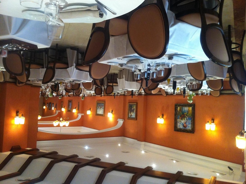 Hotel Manolo Mayo 28/40
