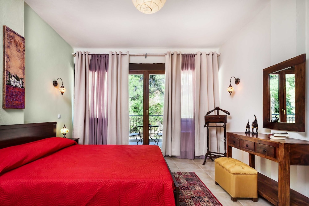 JUNIOR SUITE PIGADI
